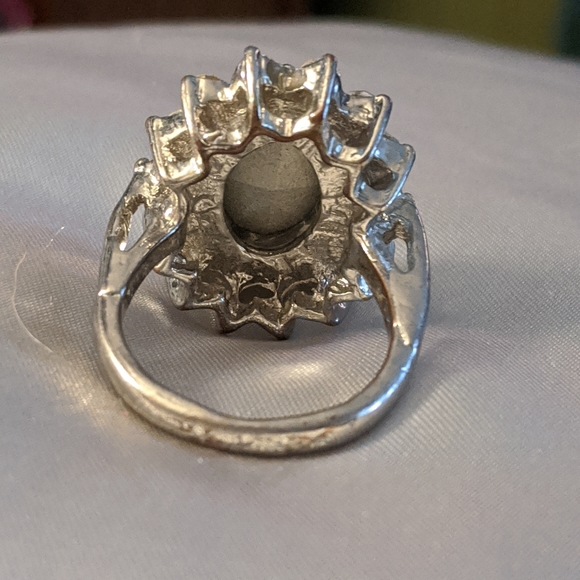 Vintage Statement Ring - Picture 5 of 10